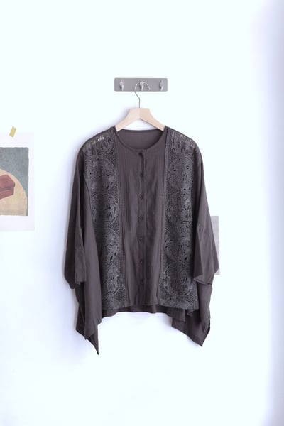 兔子企鵝精緻蕾絲刺繡罩衫上衣21