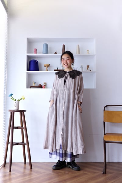 𓏭腰抽繩繫帶修身拼接開襟罩衫洋裝6