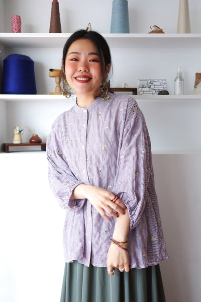 𓏭小花柄刺繡直紋泡泡格襯衫7