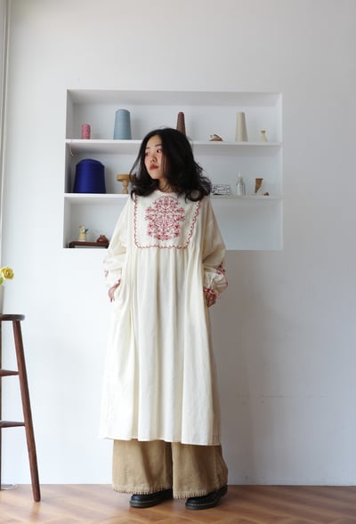 𓏭優雅花邊刺繡洋裝10