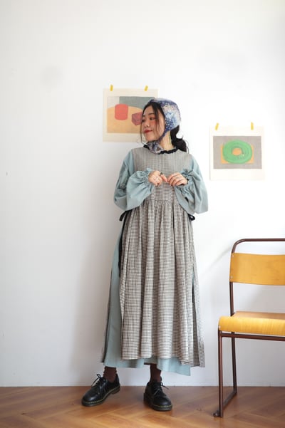 𓏭木耳領邊圍裙式繫帶洋裝6