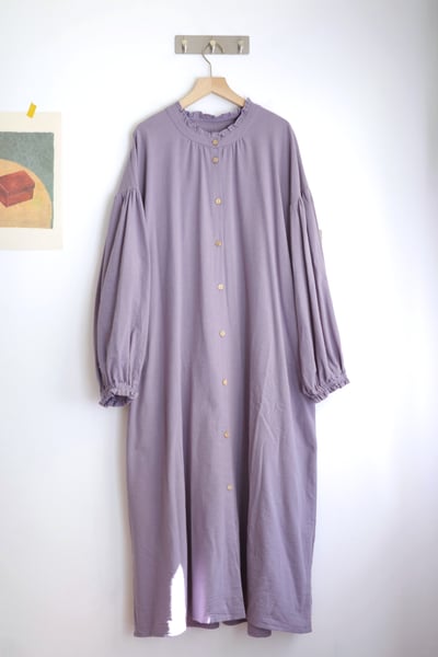 𓏭木耳立領空氣袖純色洋裝19