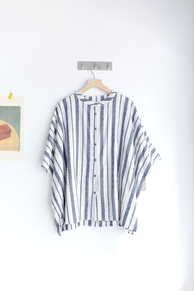 波點緹花直紋鬆身襯衫14