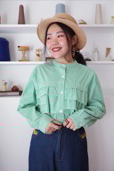 𓏭層次荷葉拼接無領襯衫3