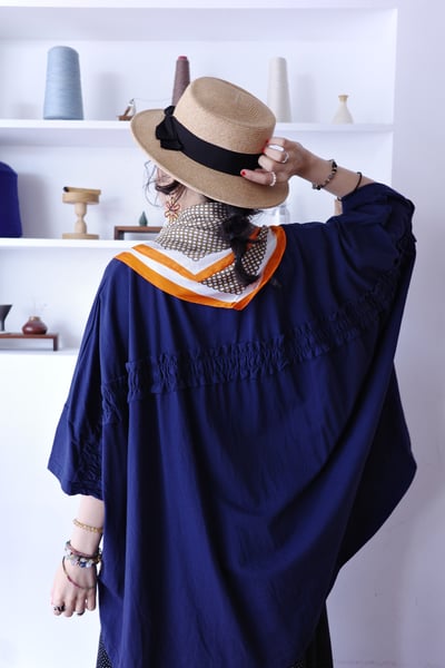 木耳邊點綴前後兩穿純色上衣12