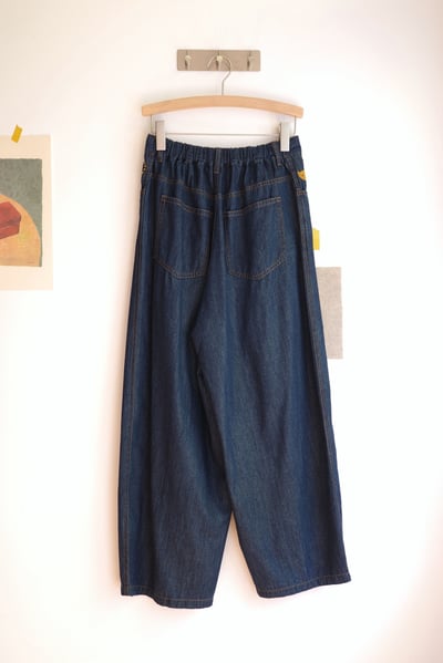 𓏭小貓刺繡直筒丹寧褲 13