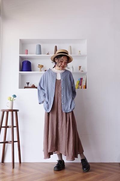 方格緹花下擺抽繩罩衫上衣8