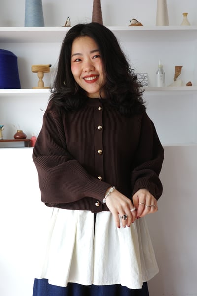 𓏭拼接下擺澎袖針織外罩上衣9