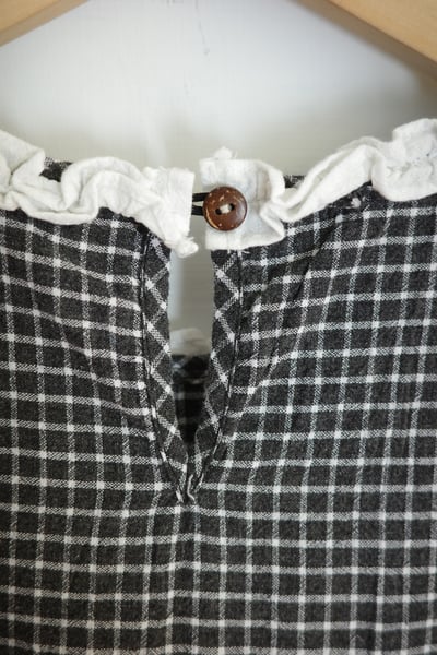 𓏭木耳領邊圍裙式繫帶洋裝19