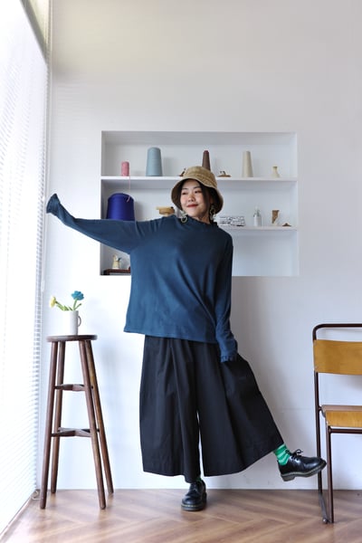 𓏭立體拼接剪裁壓摺寬褲11