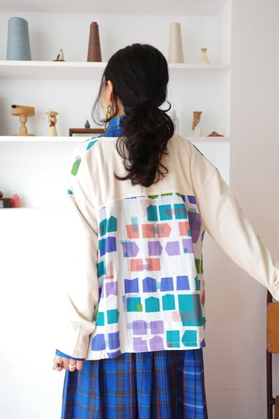 𓏭幾何色塊拼接設計上衣13