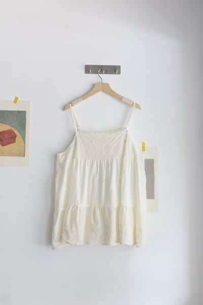 波浪花邊刺繡系肩可調背心13