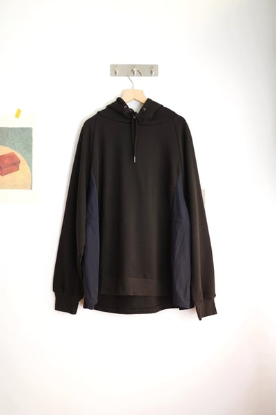 𓏭兩側拼接可調腰身連帽上衣18