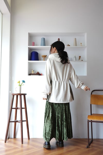 𓏭兩側拼接可調腰身連帽上衣11