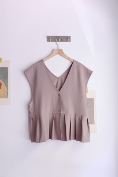 壓摺下擺蕾絲拼接西裝背心19