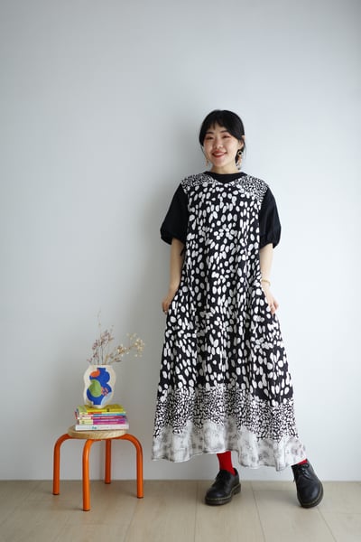 𓏭拼接袖口繫帶小鵝刺繡2way上衣10