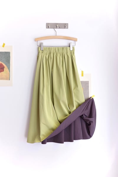 𓏭雙面穿光澤感圓裙24