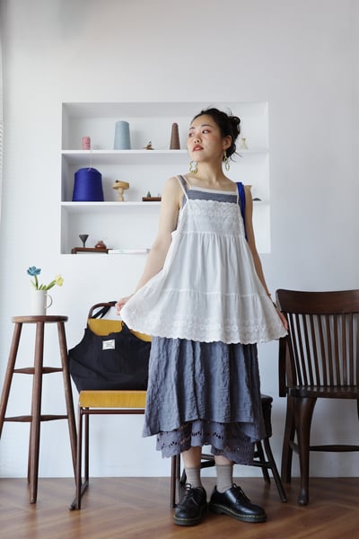 波浪花邊刺繡系肩可調背心9