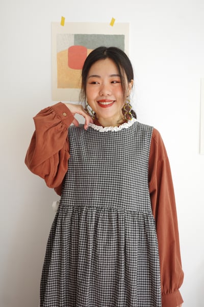 𓏭木耳領邊圍裙式繫帶洋裝12