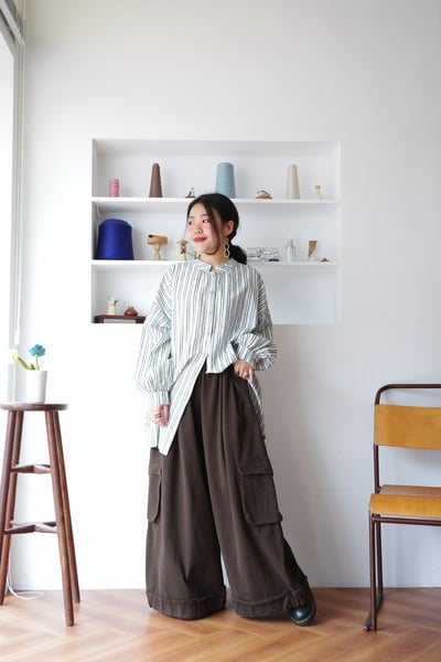 𓏭褲管反折抽鬚大口袋工作褲3