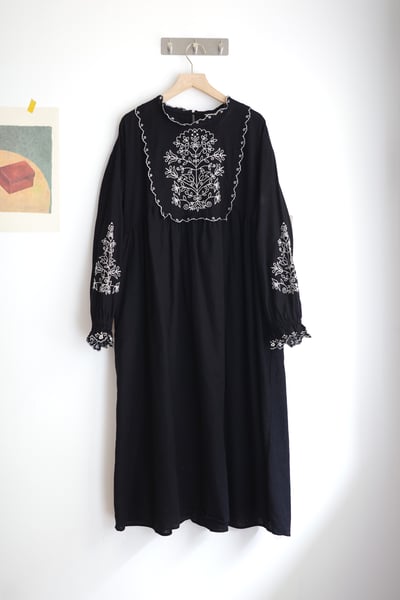 𓏭優雅花邊刺繡洋裝15