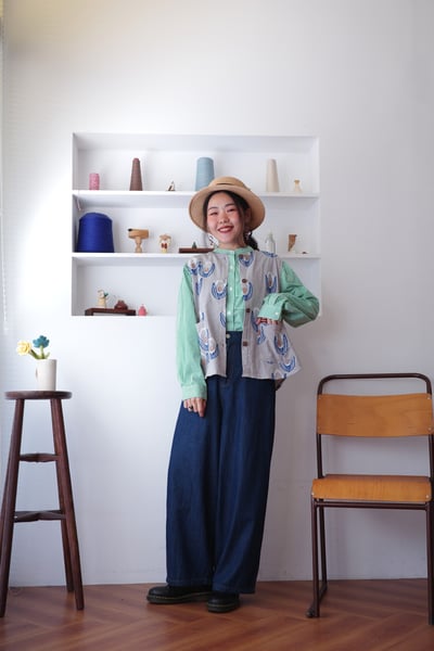 𓏭小貓刺繡直筒丹寧褲 5