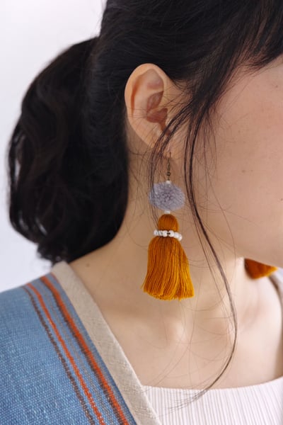 份量感球球流蘇耳環3