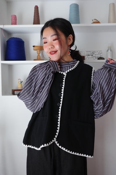 𓏭份量感優雅抓摺袖直紋緹花上衣16