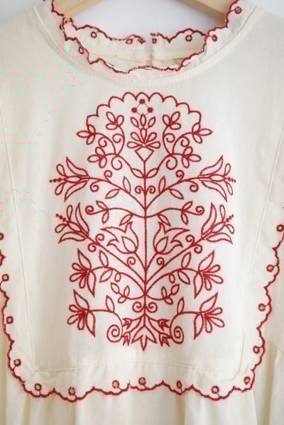 𓏭優雅花邊刺繡洋裝19