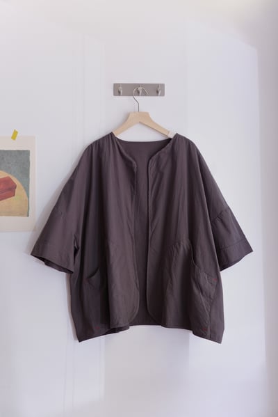 大口袋純色開襟罩衫19
