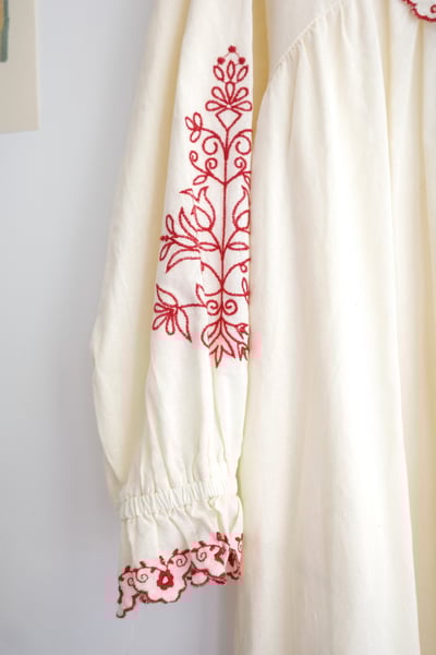 𓏭優雅花邊刺繡洋裝17