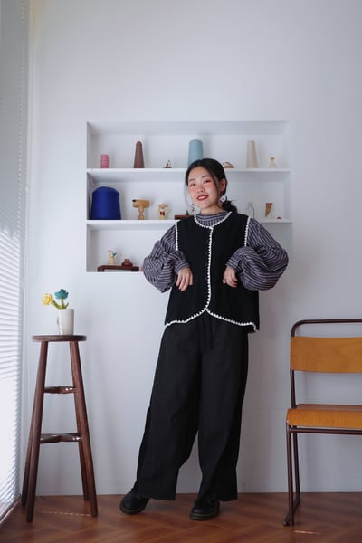 𓏭三角花邊開襟背心9