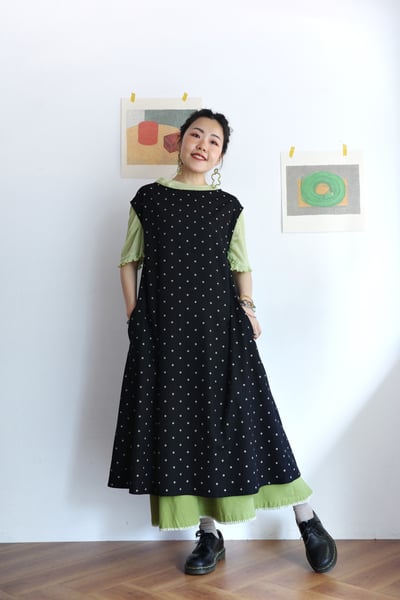 前後兩面穿水玉法式袖Ａ字洋裝9