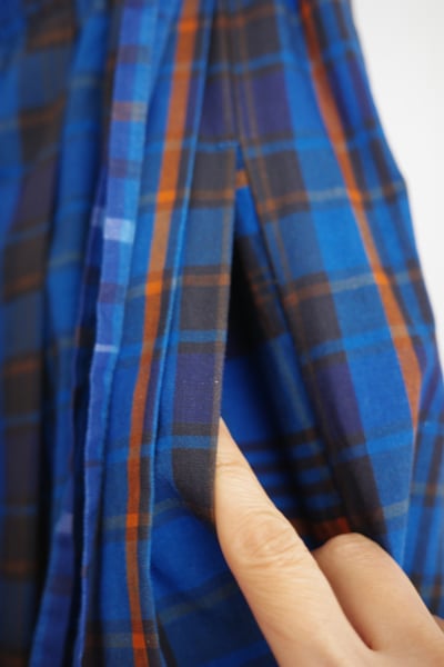 𓏭跳色格紋壓摺半身裙12