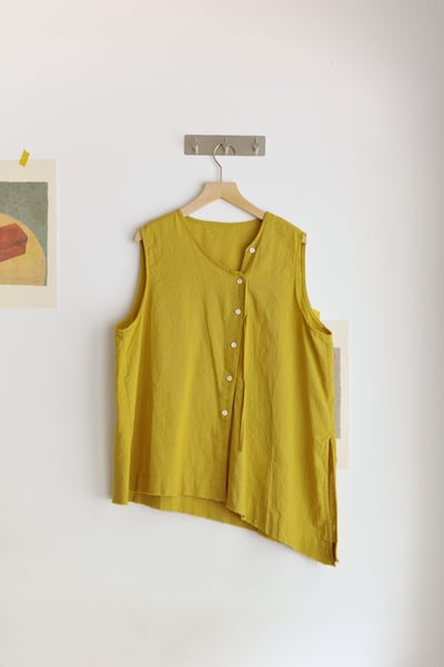 斜扣不對稱下擺抽鬚開襟背心22