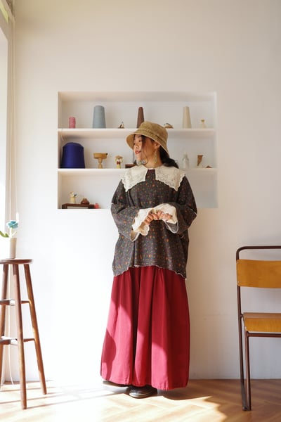 𓏭份量感領片蕾絲拼接襯衫8