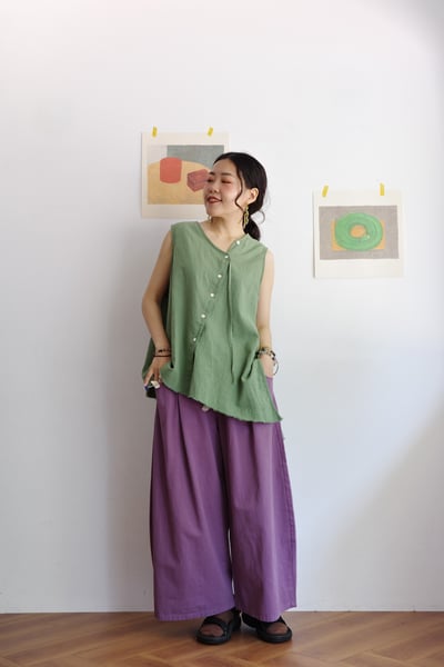 斜扣不對稱下擺抽鬚開襟背心11