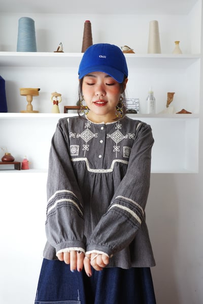 𓏭圖騰刺繡鏤空織帶直紋上衣8