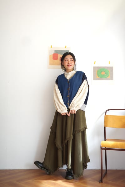 𓏭單寧花布拼接背心4