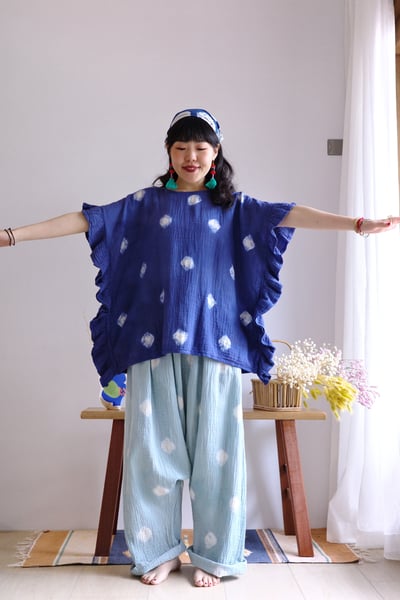 𓏭木耳邊二重紗波點藍染上衣9