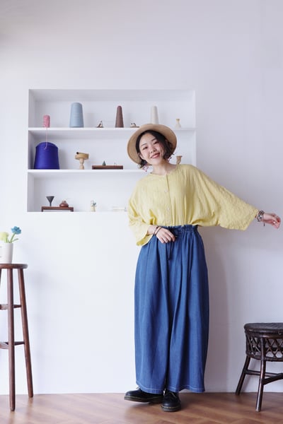 方格緹花下擺抽繩罩衫上衣9