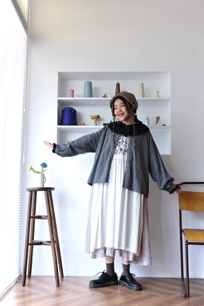 𓏭可拆式領片直紋拼接開襟上衣11