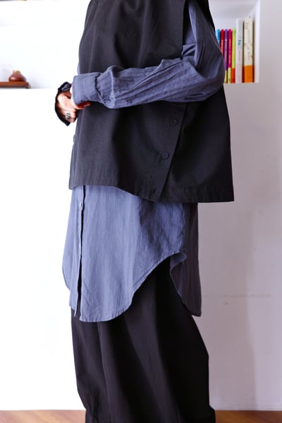 𓏭圓弧下擺長版襯衫15