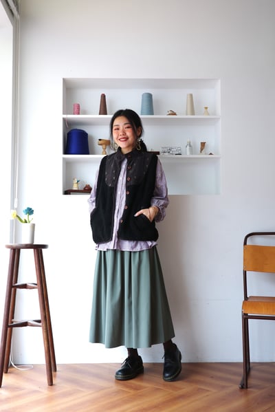 𓏭小花柄刺繡直紋泡泡格襯衫4