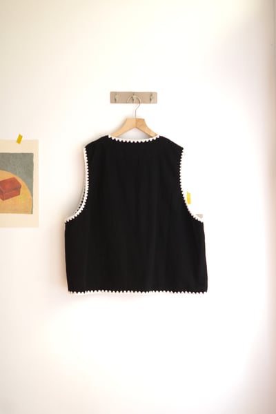 𓏭三角花邊開襟背心22