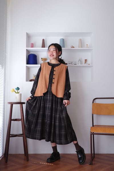 𓏭三角花邊開襟背心10