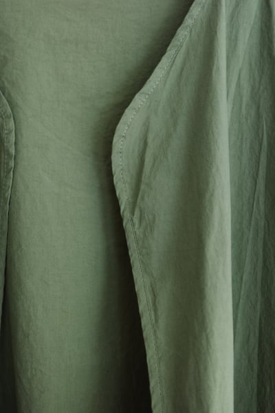 大口袋純色開襟罩衫23