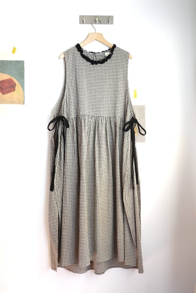 𓏭木耳領邊圍裙式繫帶洋裝16