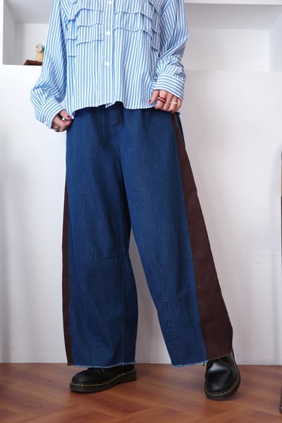 𓏭超修身細絨拼接抽鬚高腰丹寧褲15