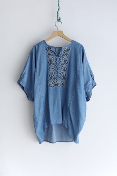 𓏭v領圖騰刺繡裁片拼接上衣22